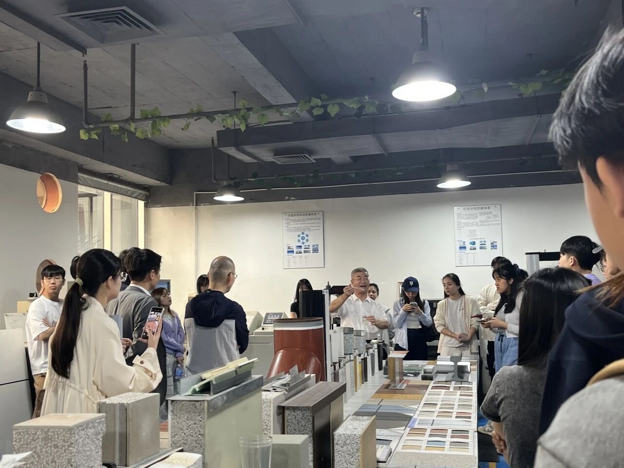 1761813652308091.jpg 2824098908292ae3c9ef8a84f8b1ab21.jpg